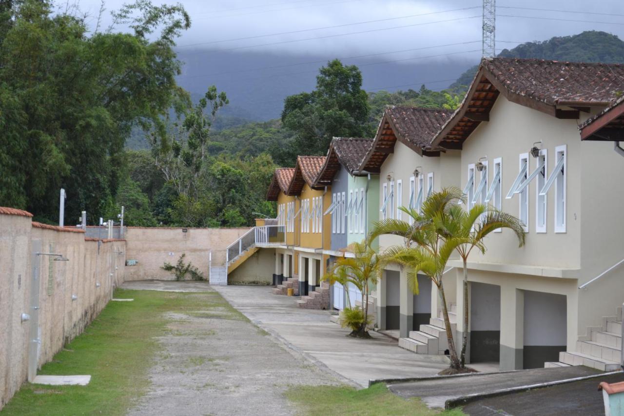 Casa Condominio 250M Praia Maranduba Wifi Churrasqueira 乌巴图巴 外观 照片