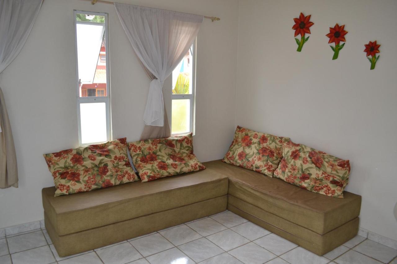 Casa Condominio 250M Praia Maranduba Wifi Churrasqueira 乌巴图巴 外观 照片